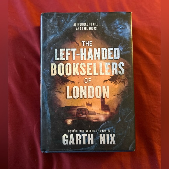 “The Left-Handed Book Sellers of London” Book written by:Garth Nix - Picture 4 of 16